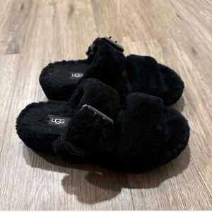 UGG FUZZ YEAH SLIPPERS